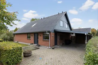 Villa på Kærholtvej 28, 9320 Hjallerup