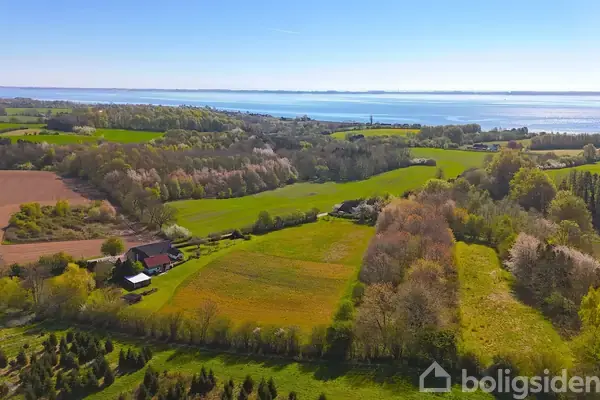 Landejendom på Skårupørevej 32, 5881 Skårup Fyn
