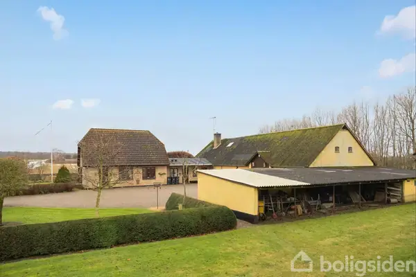 Landejendom på Vestermarksvej 3, 6070 Christiansfeld