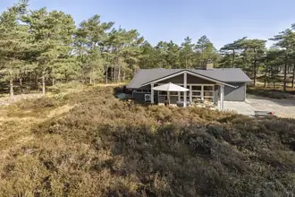 Fritidshus på Sirenevej 11, Poulsker, 3730 Nexø