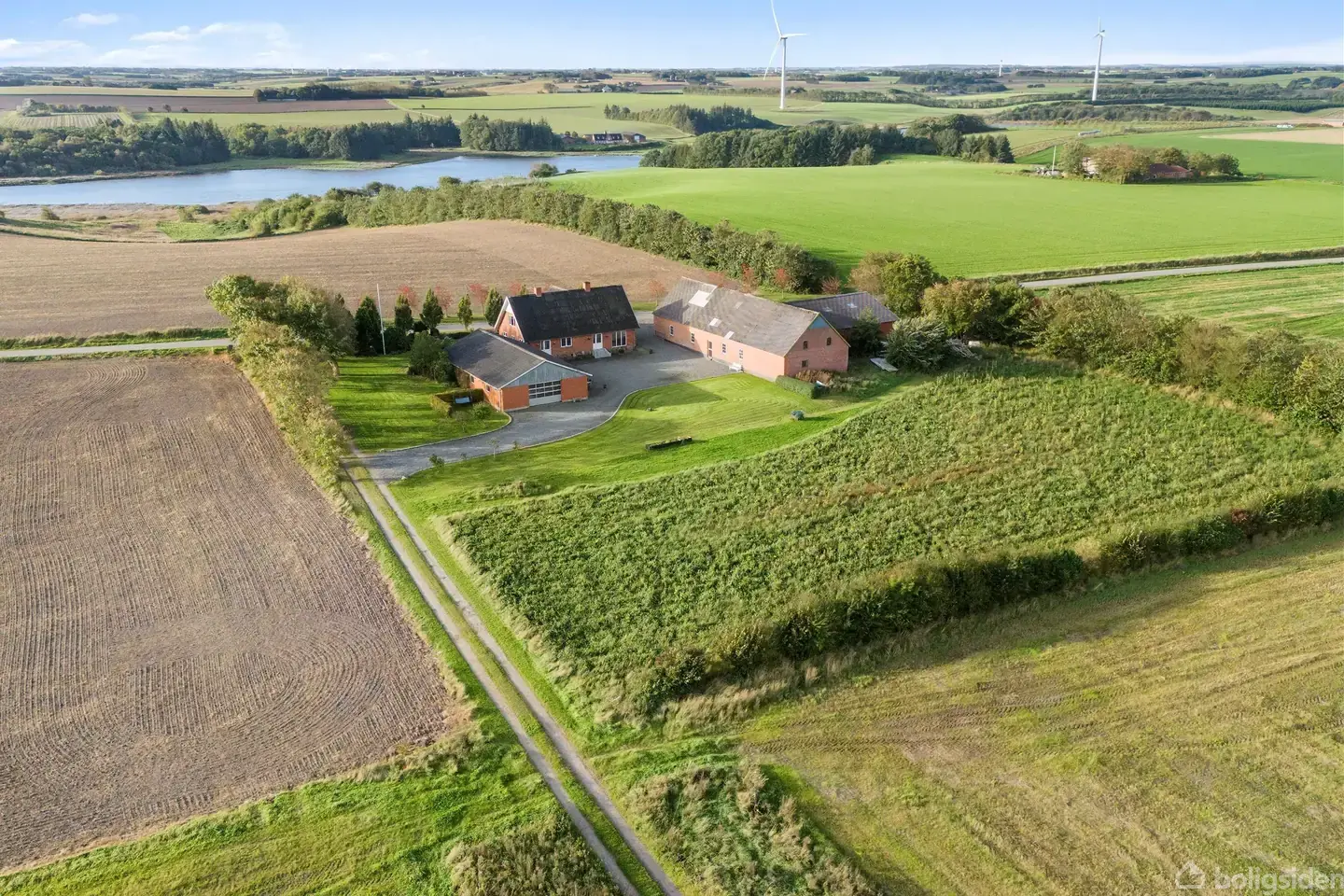 Landejendom på Lysenvej 32, 7870 Roslev