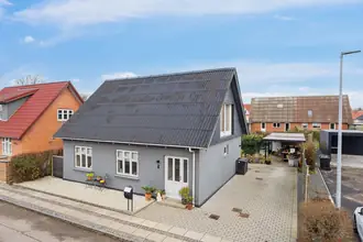 Villa på Svalevej 4, 6971 Spjald