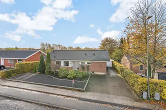 Villa på R. Hougårds Vej 66, 8960 Randers SØ