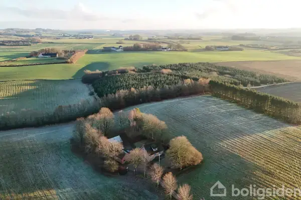 Landejendom på Ydingvej 62, 8752 Østbirk