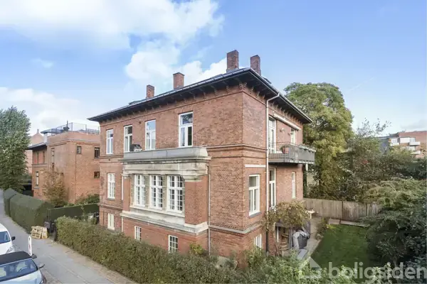 Villa på Amicisvej 12, 1852 Frederiksberg C