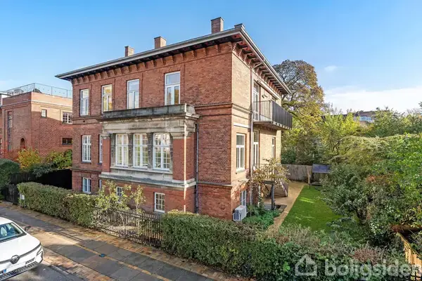Villa på Amicisvej 12, 1852 Frederiksberg C