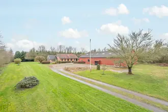 Landejendom på Egholtvej 4, 8850 Bjerringbro