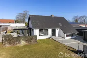 Villa på Thøger Larsens Vej 8, 9200 Aalborg SV