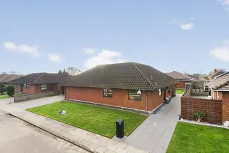 Villa på Røllikevej 6, 6705 Esbjerg Ø