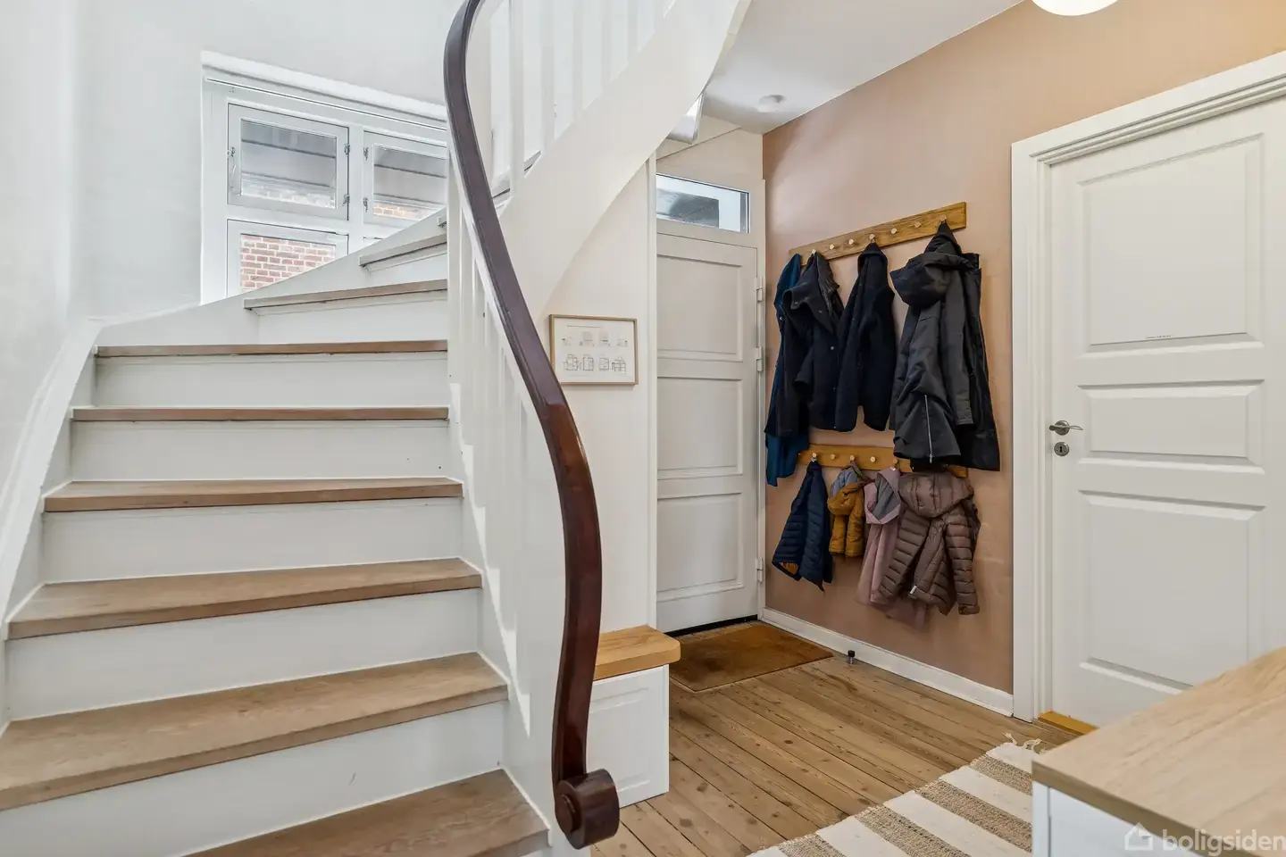 Imponerende smuk 3 plans villa på Søndermarksvej med solrig have / terrasse - Visning 3