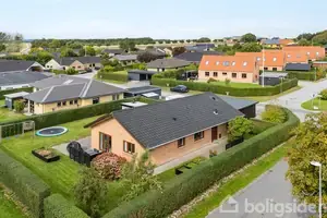 Villa på Rudbjergvej 1, 8370 Hadsten