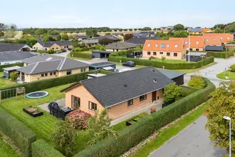Villa på Rudbjergvej 1, Hadbjerg, 8370 Hadsten
