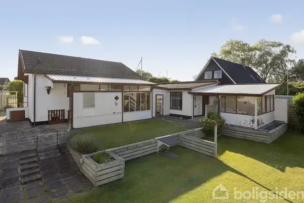Villa på Holmegårdsvej 17, 3100 Hornbæk