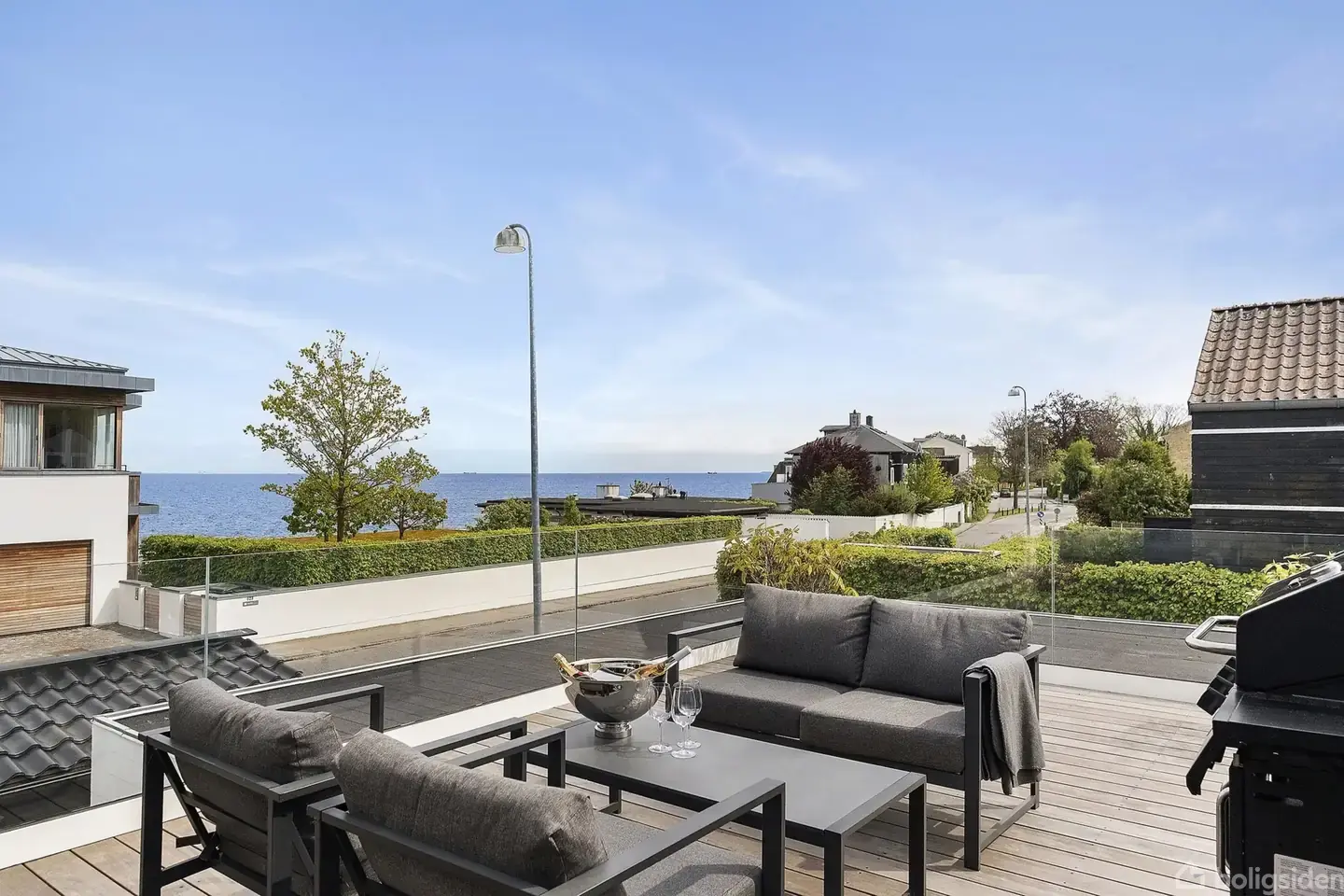 Villa på Strandvejen 667, 2930 Klampenborg