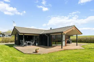 Fritidshus på Valmuevej 47, Følle Strand, 8410 Rønde