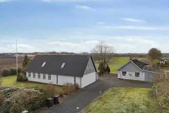 Landejendom på Funder Kirkevej 9, 8600 Silkeborg