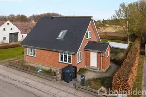 Villa på Hærvejen 226, 7323 Give