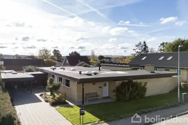 Villa på Sydbakken 5, 8462 Harlev J