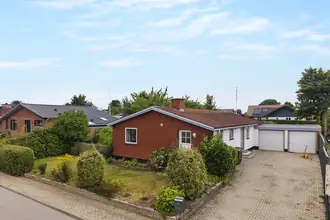 Villa på Odinsvej 18, 4030 Tune