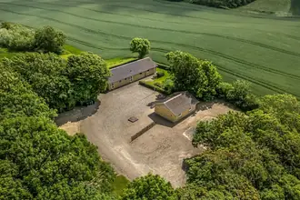 Landejendom på Sir Lyngbjergvej 8, Vejrum, 7600 Struer