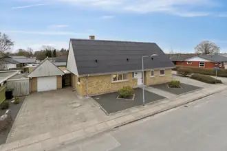 Villa på Møllevænget 13, 9430 Vadum