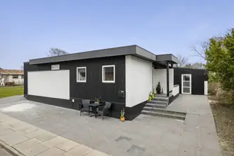 Villa på Tværvej 10, 9670 Løgstør