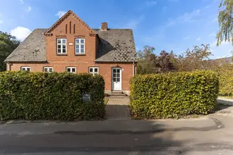 Villa på Byvej 14, Selling, 8370 Hadsten
