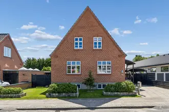 Villa på Solskinsvej 16, Sanderum, 5250 Odense SV