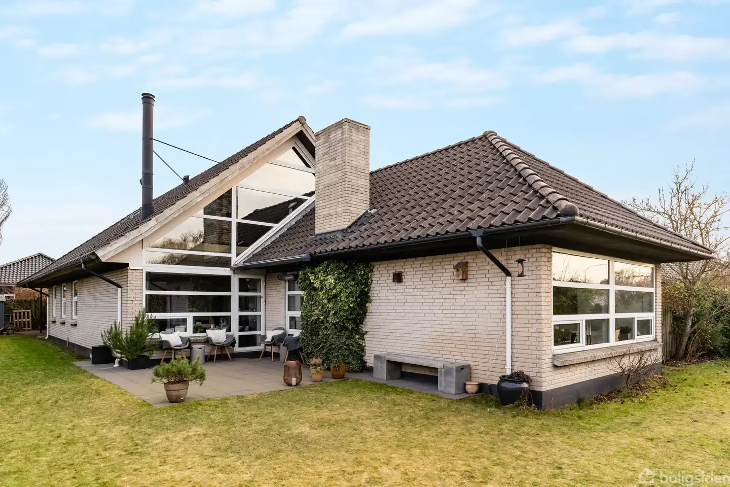 Flot villa i Gl. Gjesing med skøn have og attraktiv beliggenhed