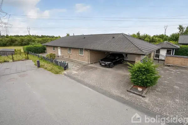 Villa på Over-Holluf-Vej 91, 5220 Odense SØ