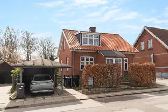 Villa på Hasselager Stationsvej 4, 8361 Hasselager