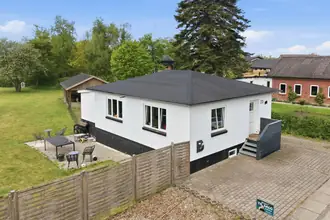 Villa på Frederiksbergvej 23, Andst, 6600 Vejen