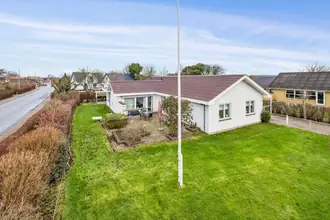 Villa på Hasselvej 1, Hornum, 9600 Aars