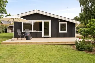 Fritidshus på Solsortevænget 12, 8330 Beder