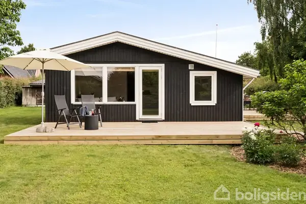 Fritidsbolig på Solsortevænget 12, 8330 Beder
