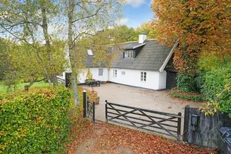 Landejendom på Holmenevej 25, Holmene, 3140 Ålsgårde