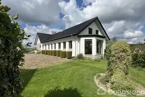 Landejendom på Sugebækvej 7, 8653 Them