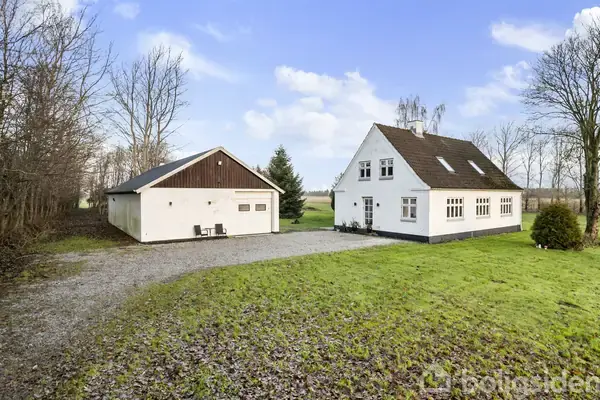 Landejendom på Smalskiftevej 44, 9382 Tylstrup