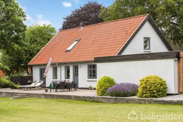 Villa på Grenåvej 34, 8410 Rønde