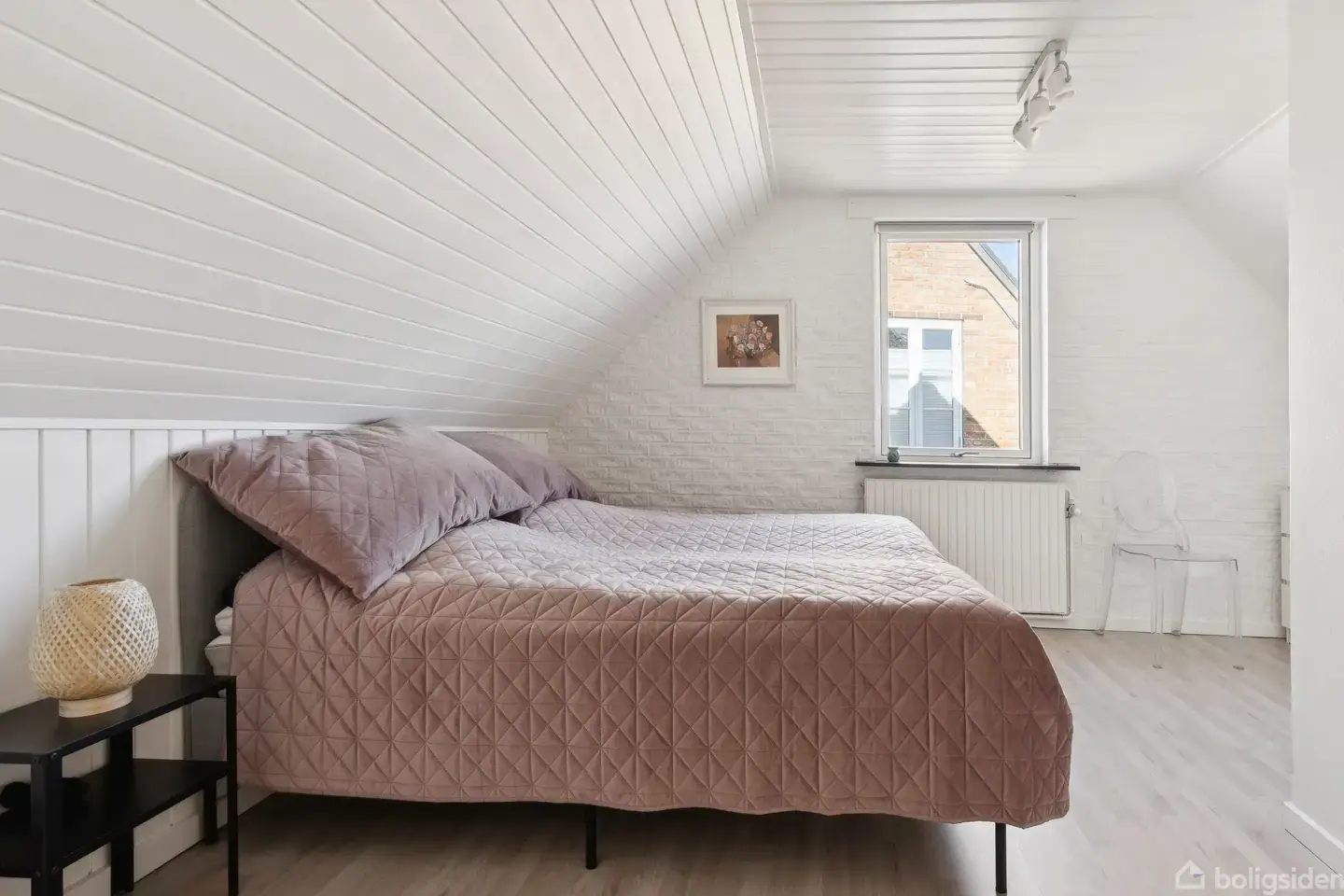 Halvt dobbelthus med solrig have og egen p-plads - Visning 4