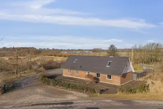 Landejendom på Møborgkirkevej 27, Møborg, 7660 Bækmarksbro