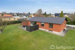 Villa på Midgårdsvej 24, 8800 Viborg