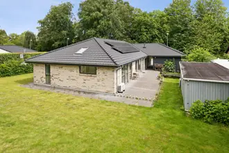 Villa på Nybrovej 271, 2800 Kongens Lyngby