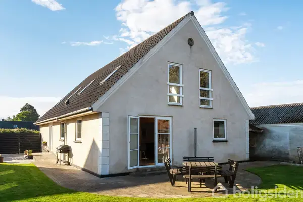 Villa på Engvej 9, 4440 Mørkøv