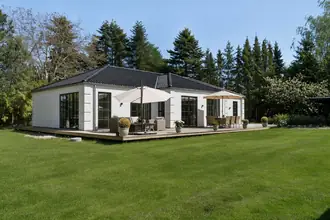 Villa på Stenhøjgårdsvej 5, 3460 Birkerød