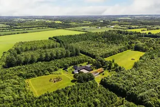 Landejendom på Tykskovvej 30, Hedegård, 7361 Ejstrupholm