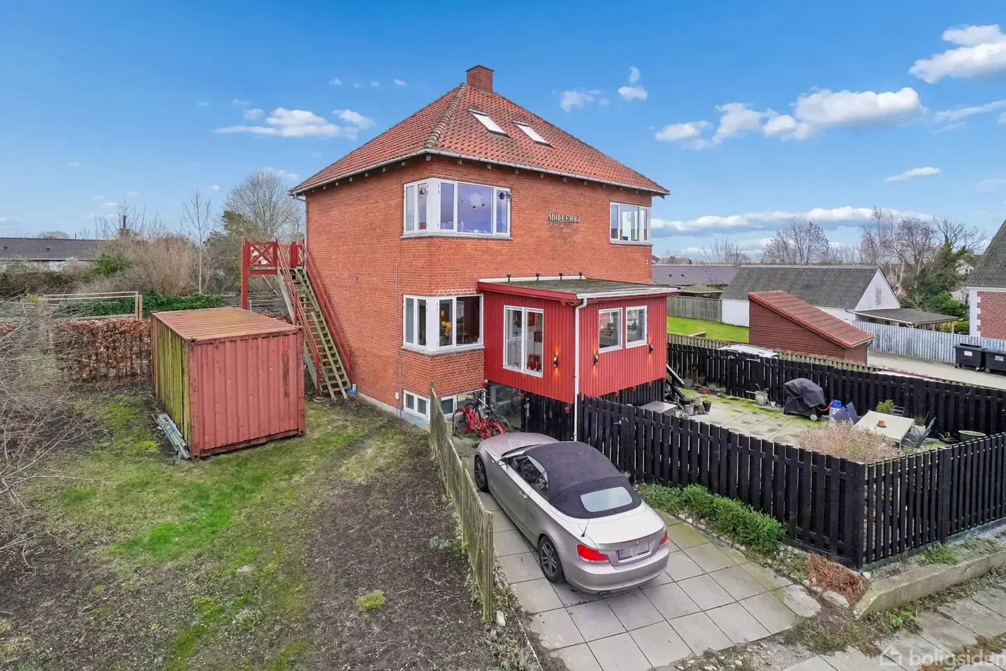 Lejlighed med fjordkig og central beliggenhed