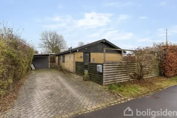 Villa på Bjørnøvænget 7, 8381 Tilst