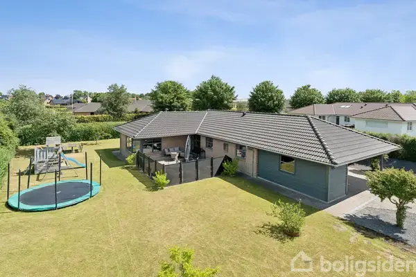 Villa på Hulvejen 179, 9530 Støvring