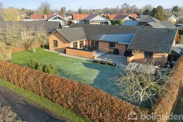 Villa på Østerbyvej 13, 8310 Tranbjerg J